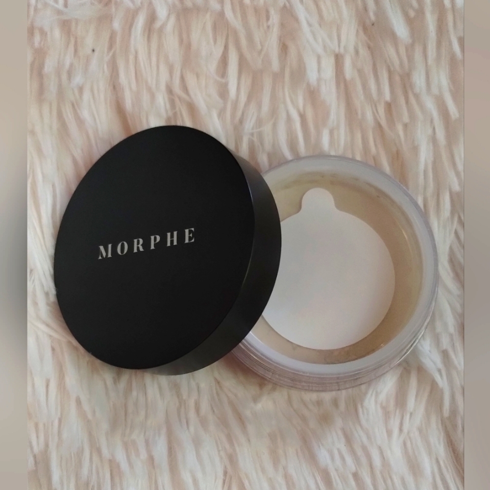 New! Morphe Bake & Set Translucent Powder - Picture 8 of 8